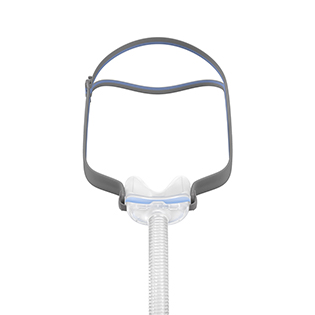 Maska do terapii CPAP z rurką, widok z przodu na białym tle.