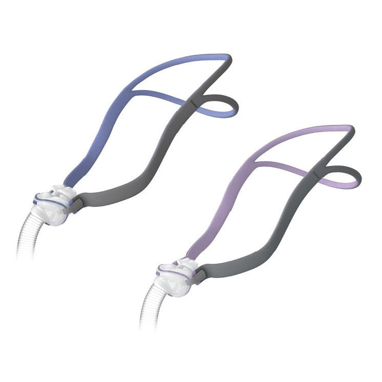 maska-dla-mezczyzny-donosowa-airfit-p10-resmed Dwie silikonowe maski nosowe CPAP z rurkami, przeznaczone do terapii bezdechu sennego.