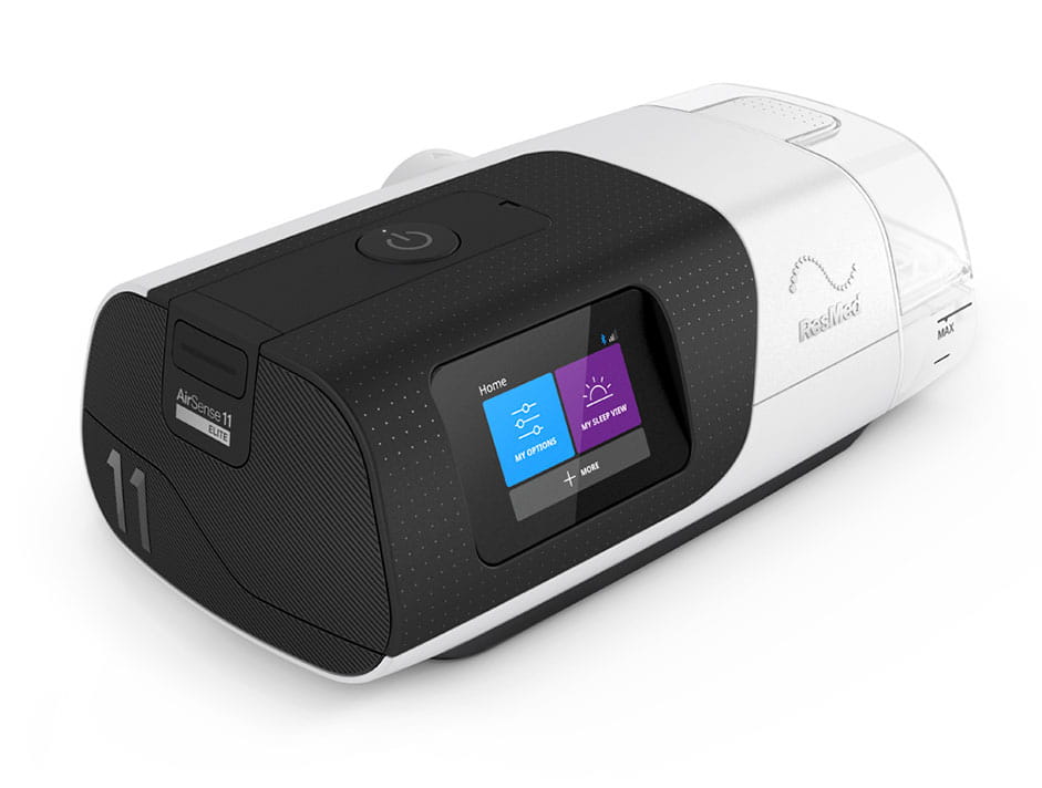 airsense-11-elite-QRHS-right-view Nowoczesny aparat CPAP ResMed AirSense 11 z wyświetlaczem dotykowym do terapii bezdechu sennego.